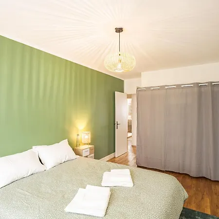 Le Logis De La Paix - Garage - Balcon Troyes