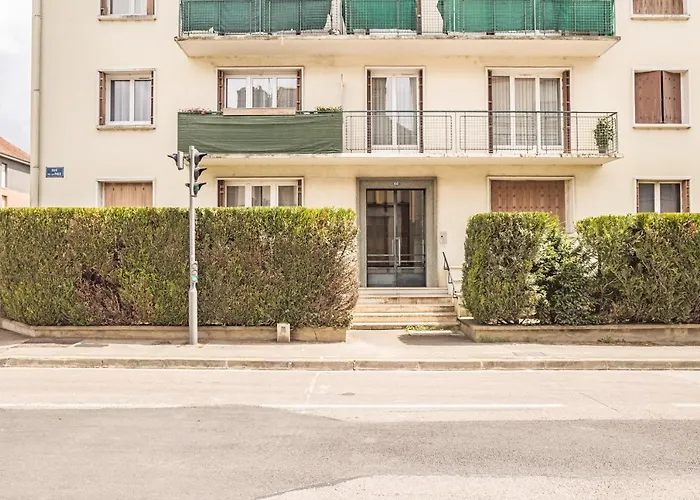 Le Logis De La Paix - Garage - Balcon Troyes