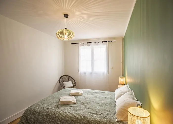 Le Logis De La Paix - Garage - Balcon * Troyes